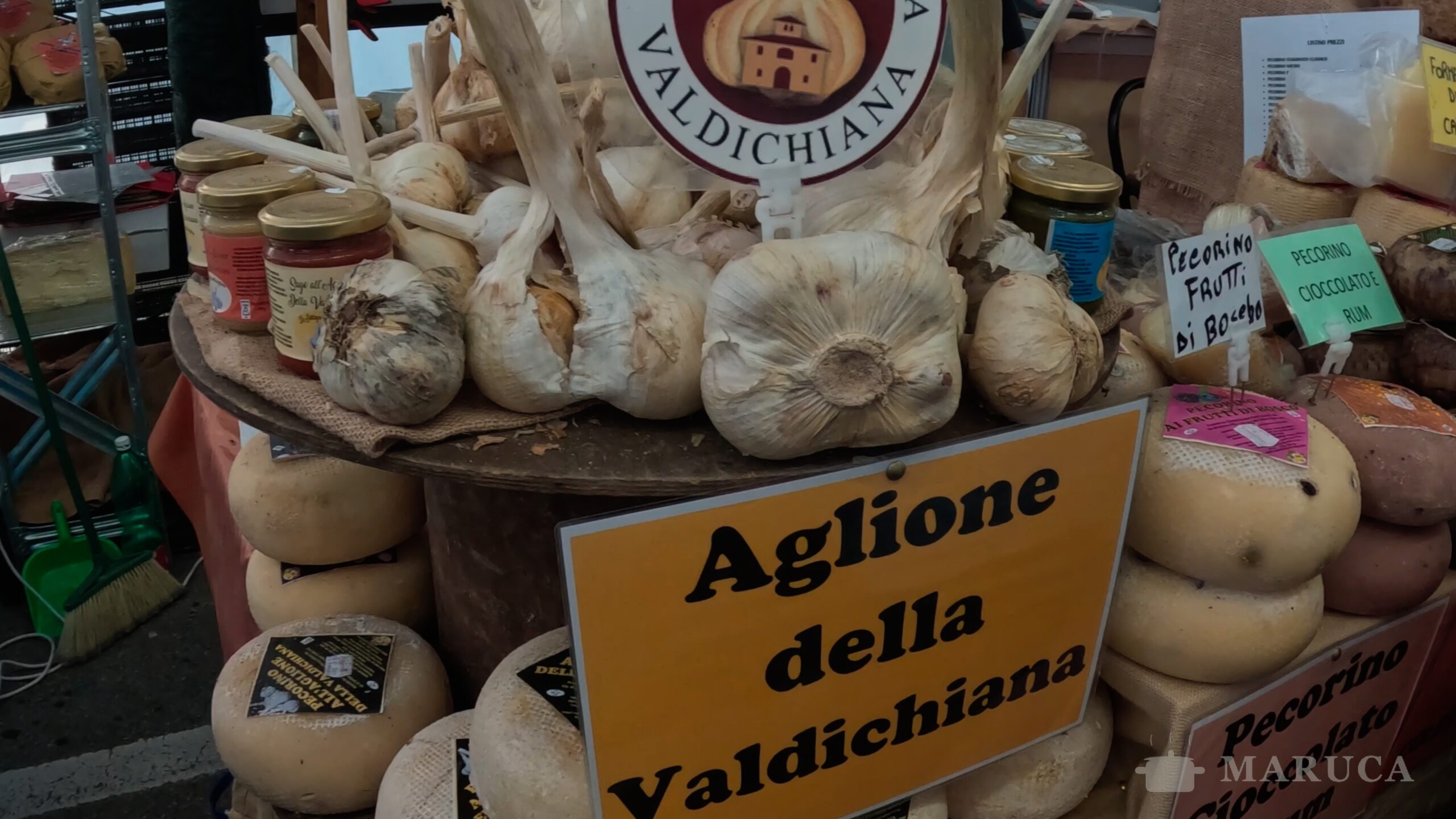 Queso saborizado con ajo de la Valdicchiana - ingredientes