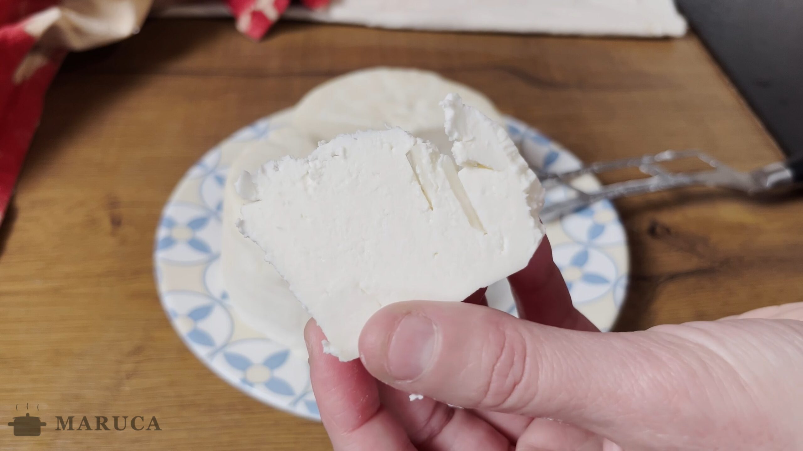 Queso con ajo de la Valdicchiana listo