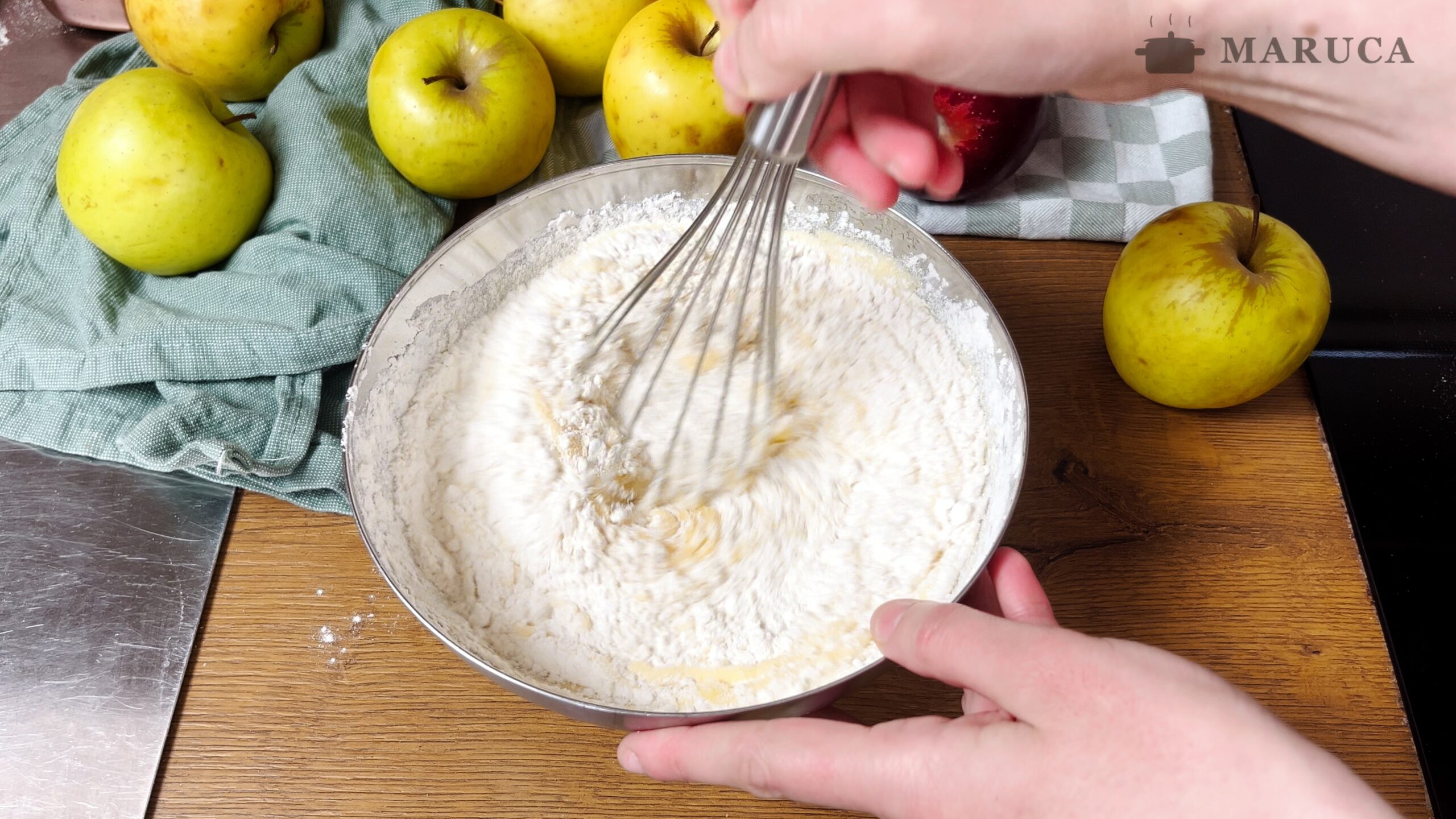 Torta de manzana - masa lista