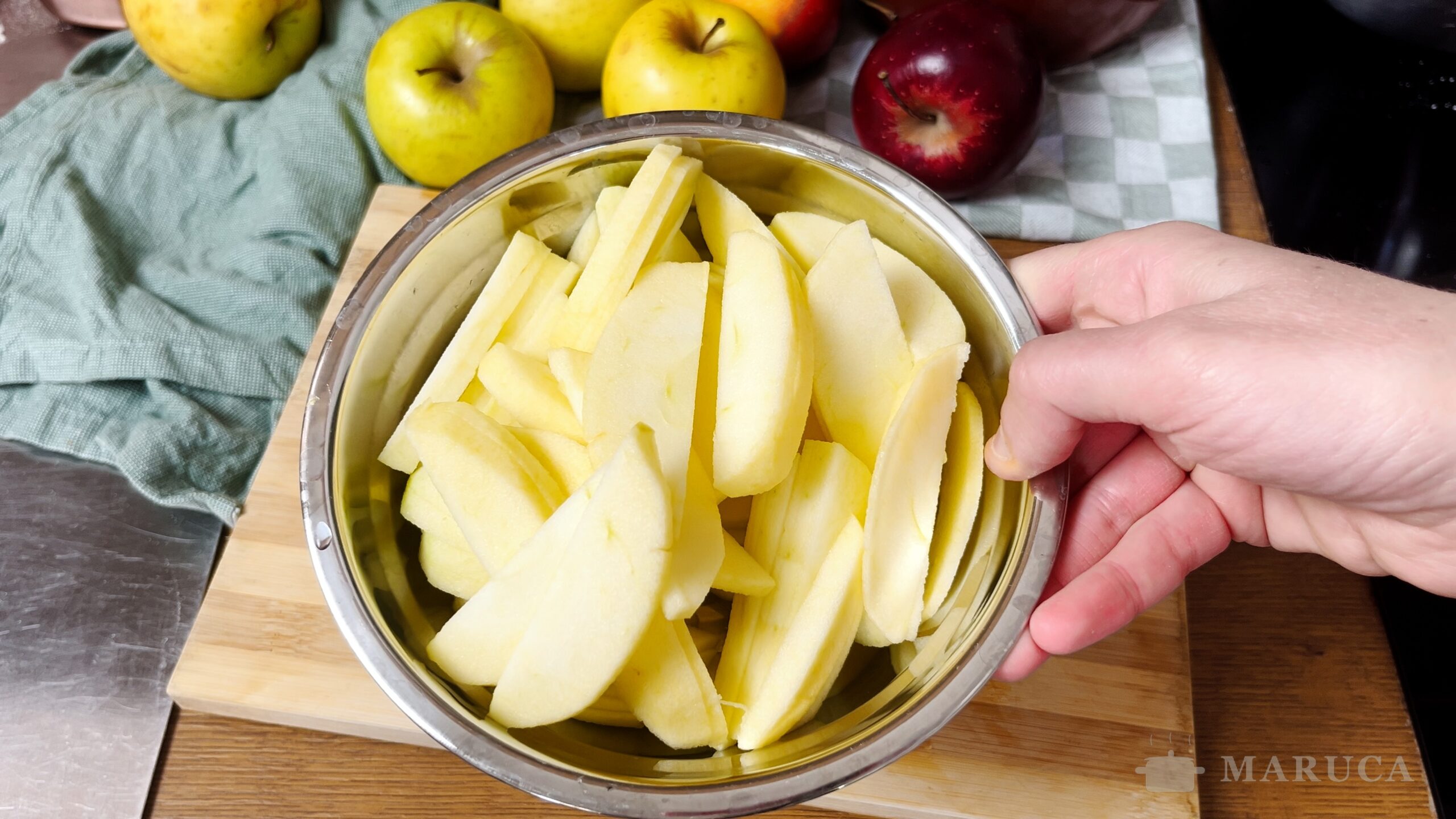 Torta de manzana - armado antes del horno