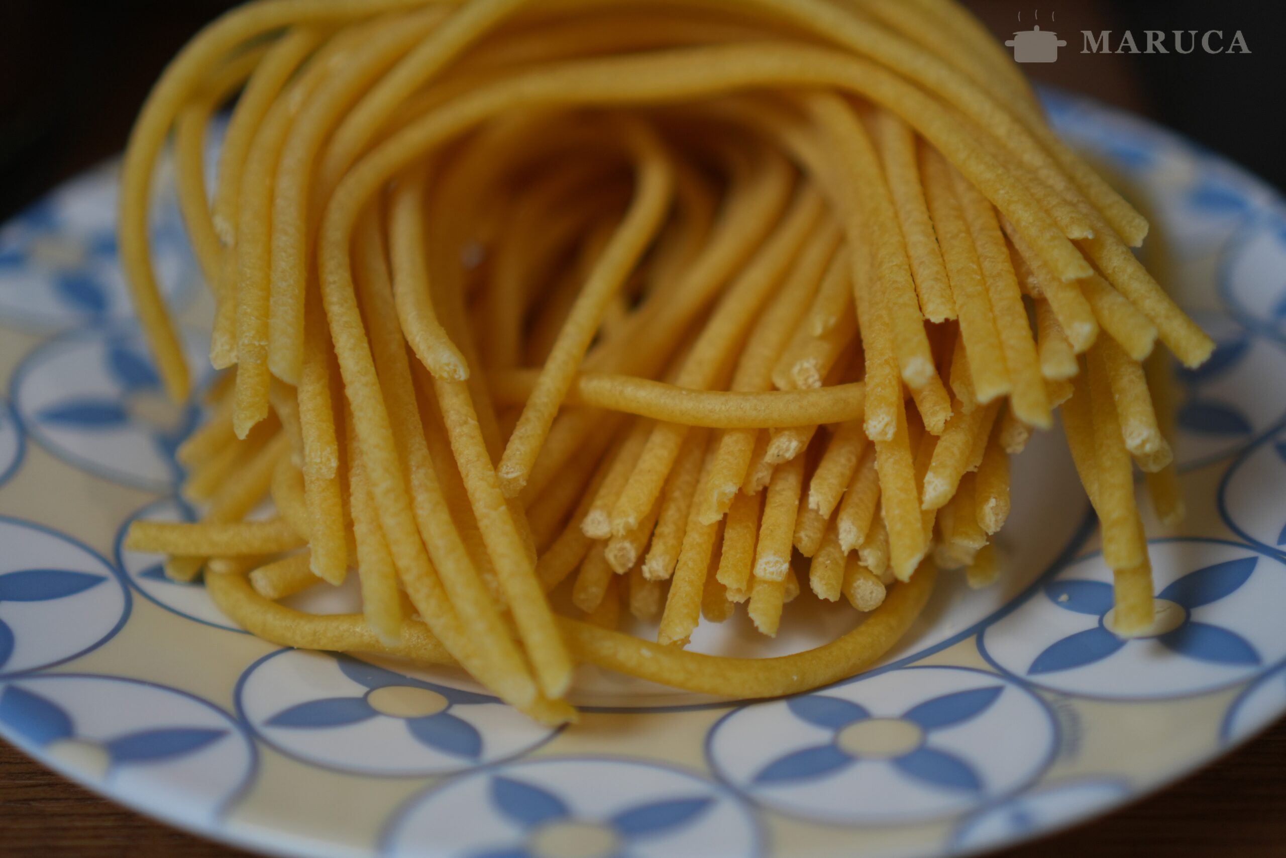 Bigoli en Salsa de Acciughe: Receta Italiana Auténtica