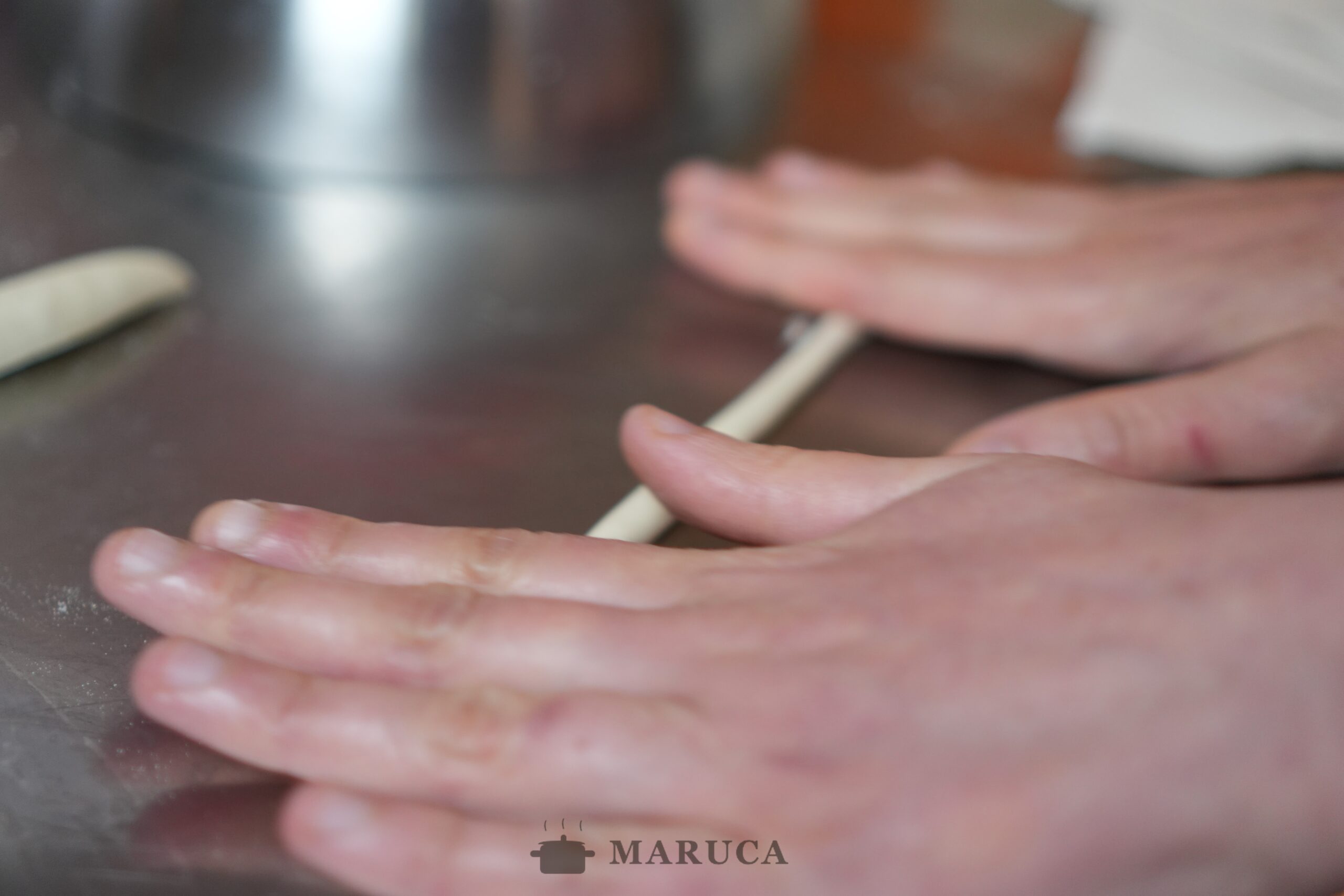 Estirando los pici a mano