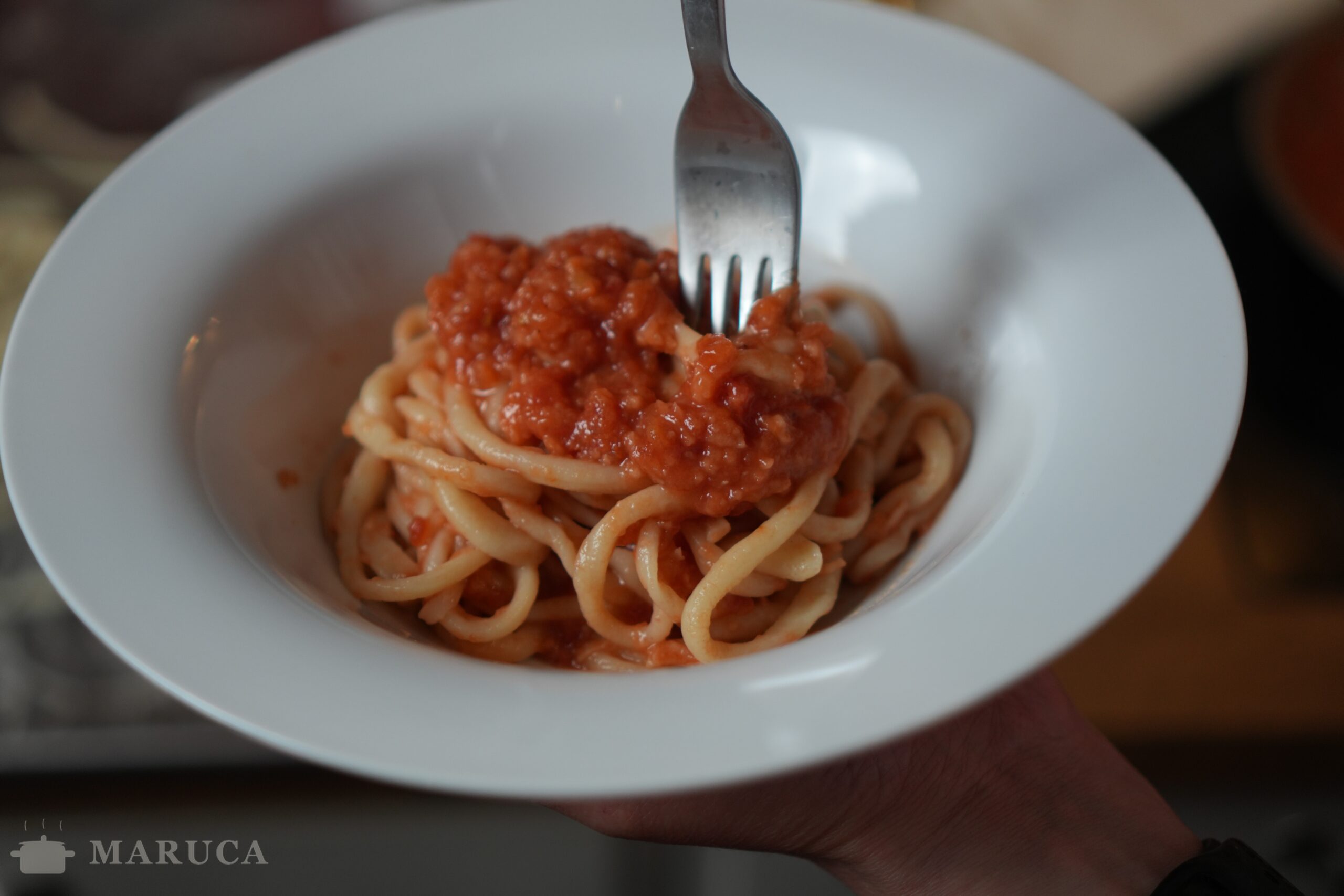 Pici all’aglione: la pasta toscana hecha a mano con el ajo gigante de la Valdichiana