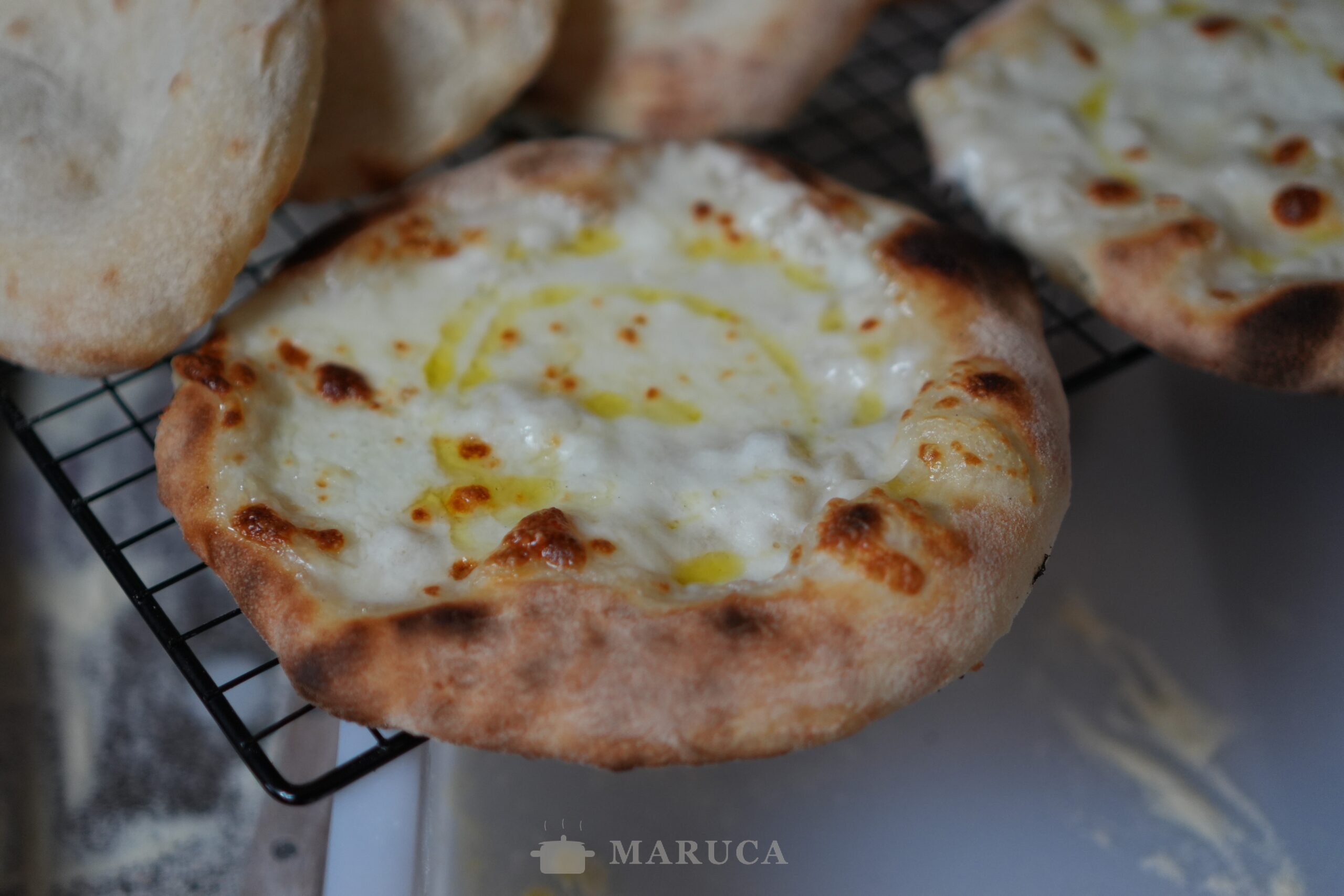Pizzetas Rellenas Caseras: Una Nueva Opción para Amantes de la Pizza