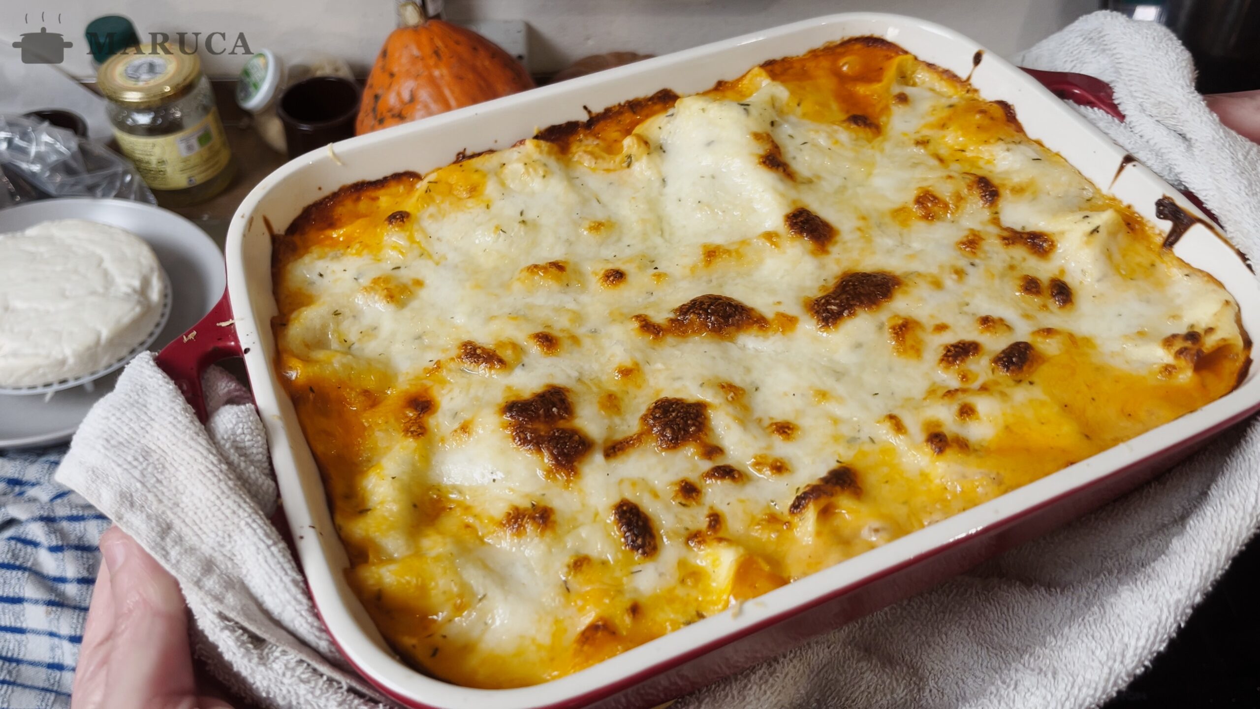 Lasagna recién salida del horno