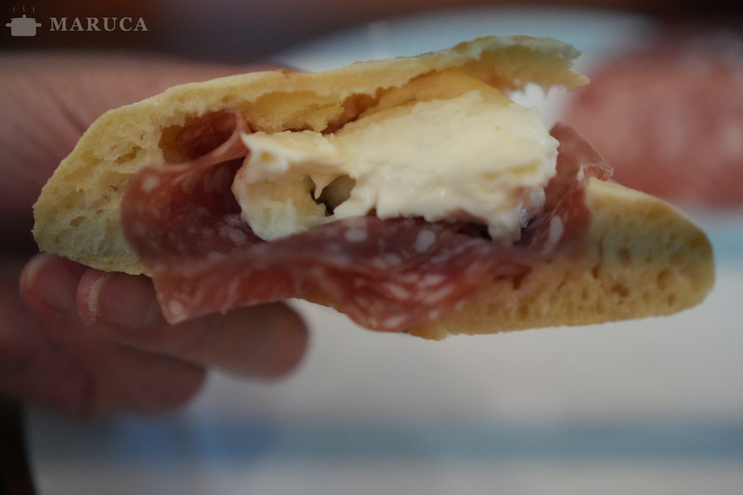 Pizzetas Rellenas Caseras: Una Nueva Opción para Amantes de la Pizza