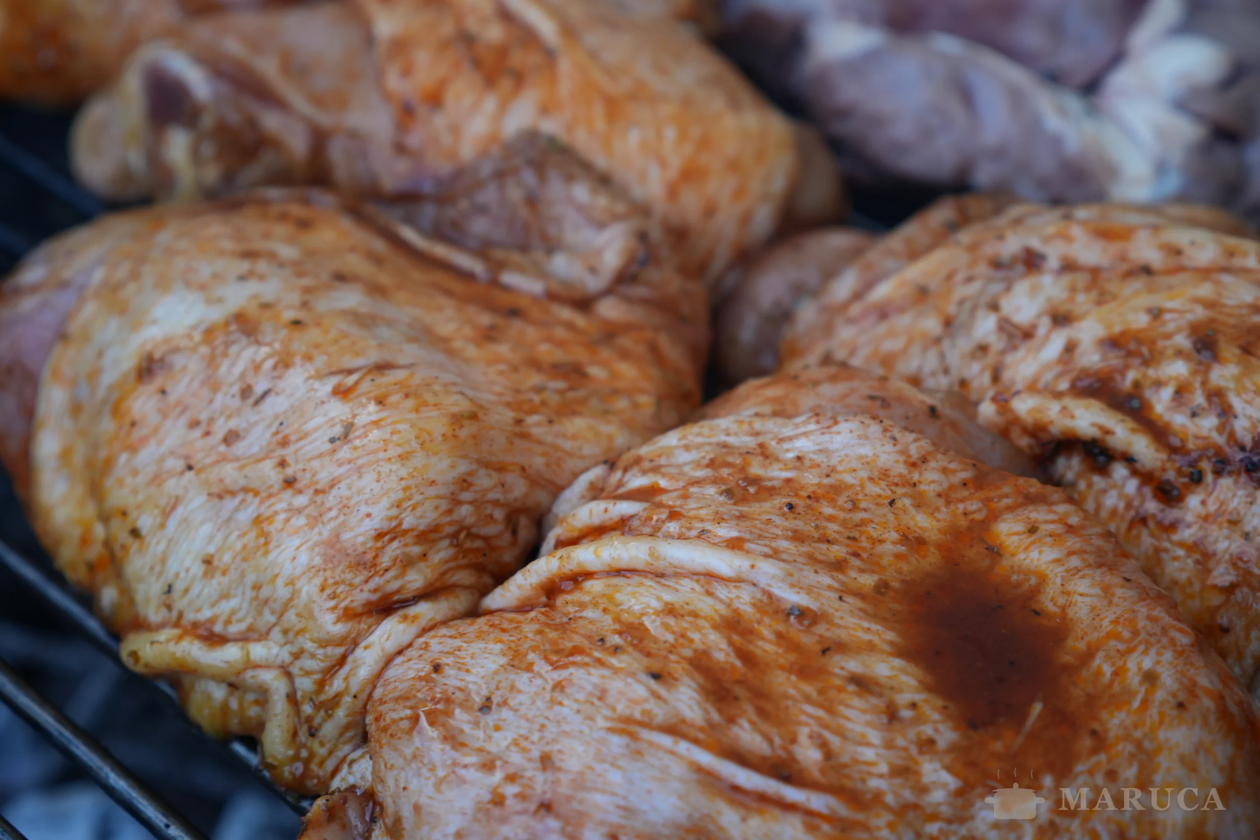 muslos de pollo marinados con pimentón orégano y miel
