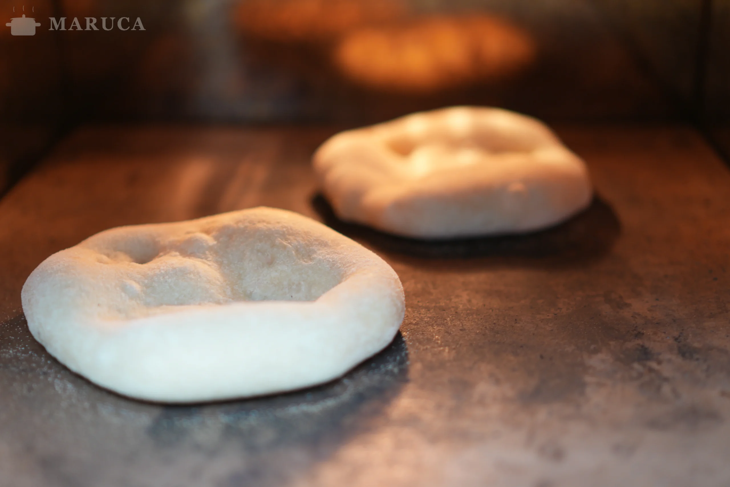 pan de pizza casero inflado listo