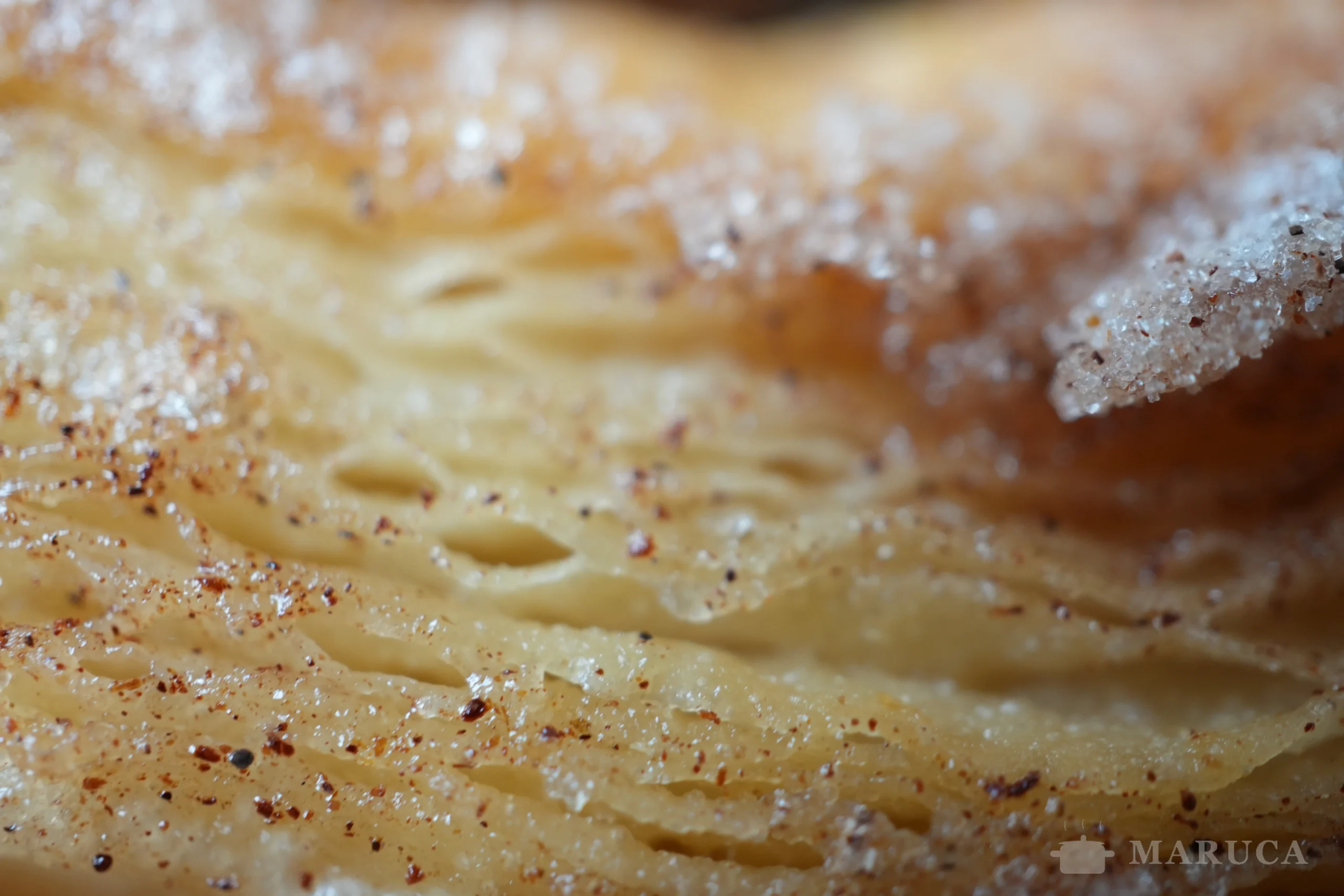 macro: palmerita dorada y crujiente